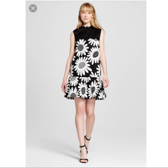 Victoria Beckham for Target Dresses & Skirts - Victoria Beckham for Target Black Daisy Dress
